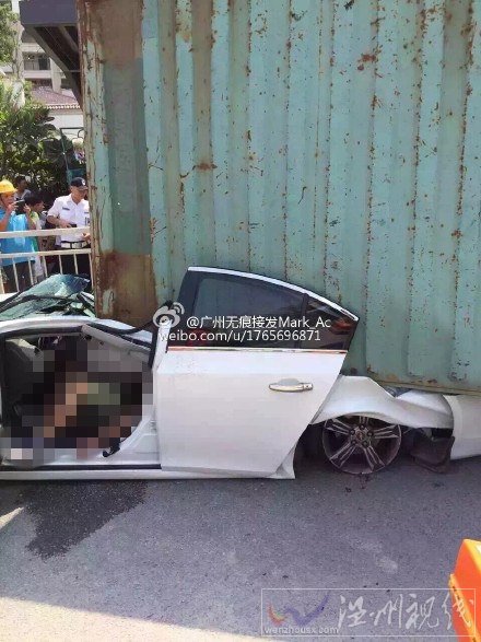 事故發(fā)生在龍崗區(qū)布吉麗湖花園附近