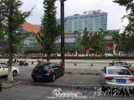 都江堰市區車禍