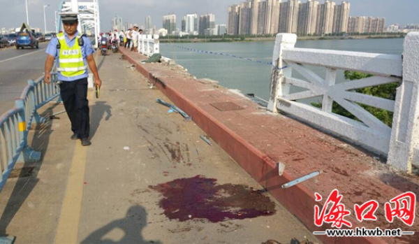 海口瓊州大橋發生重大車禍