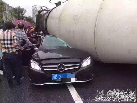 江東通途路車禍現場