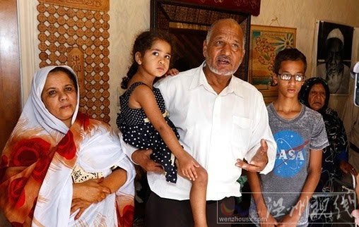 穆罕默德和他的家人接受采訪