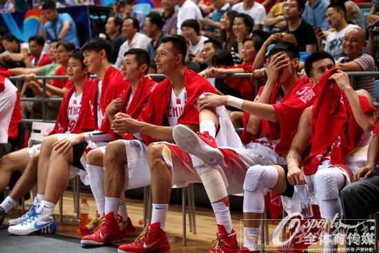 中國男籃大比分戰(zhàn)勝卡塔爾