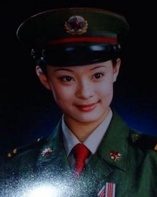 孫儷曬軍裝照