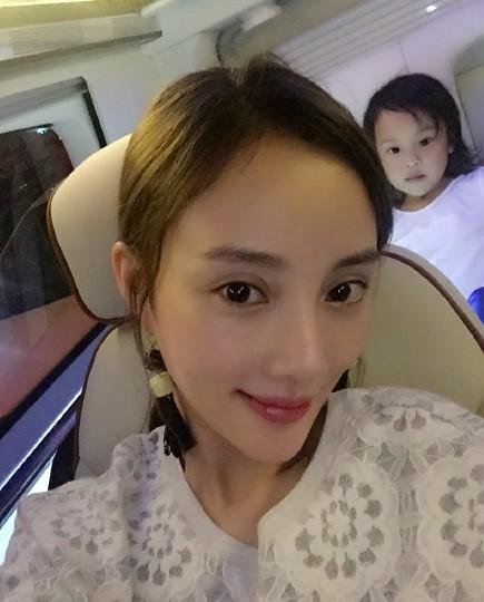 李小璐曬照被吐槽