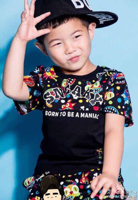 沙溢曬兒子帥照