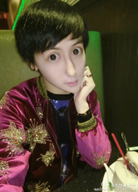 劉梓晨 微博蛇精男劉梓晨家庭背景 劉梓晨個人資料