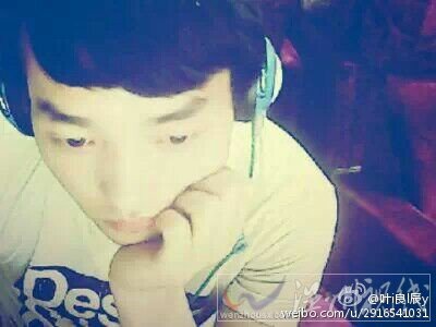 葉良辰自拍照片