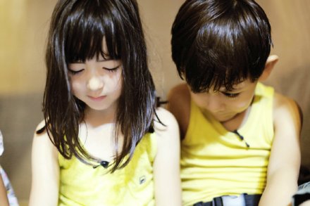 夏天被諾一吻肩膀