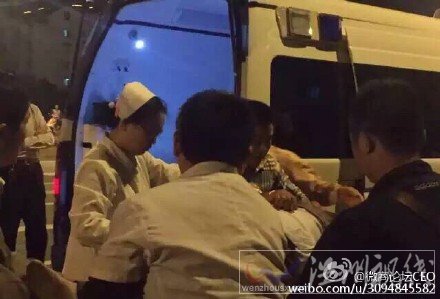 事發路口都是車禍碎片