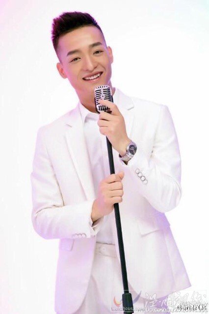  葉良辰家里有錢嗎