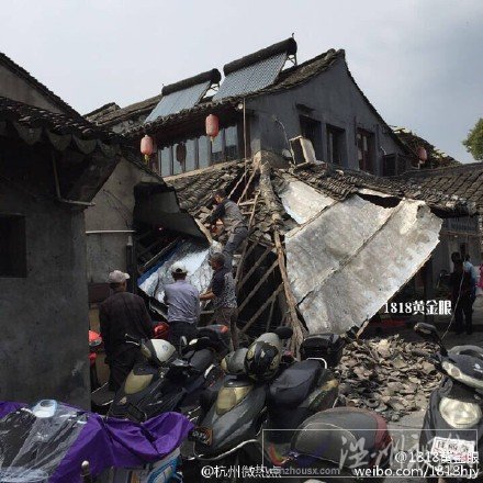 杭州西塘古鎮長廊倒塌