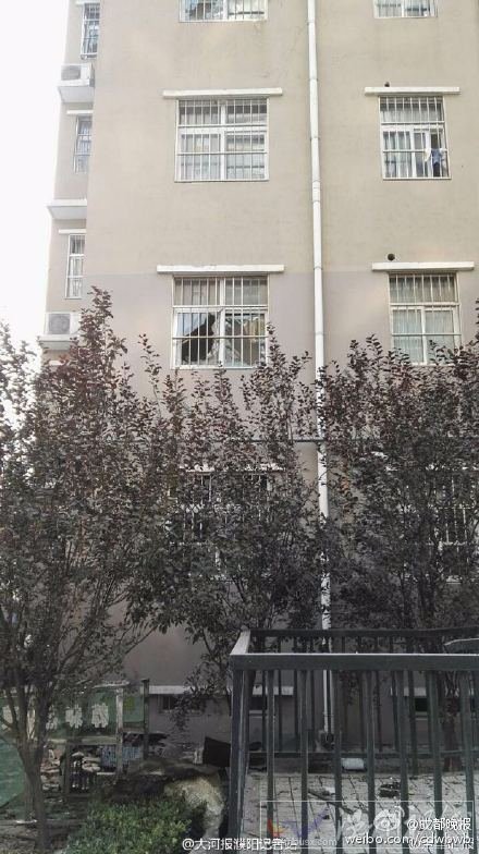 學(xué)校周邊房屋玻璃被震碎