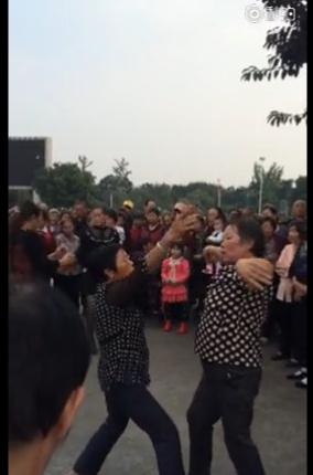 大媽斗舞視頻截圖