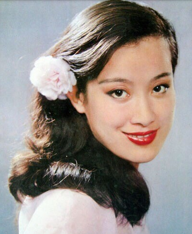 索寶莉在德病逝