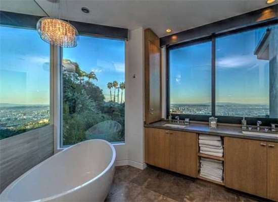 宅男靠游戲買豪宅