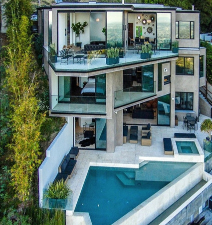 宅男靠游戲買豪宅