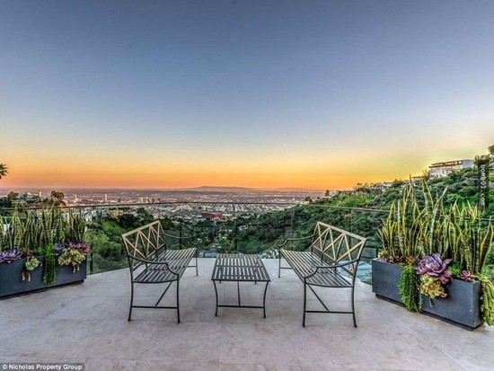 宅男靠游戲買豪宅