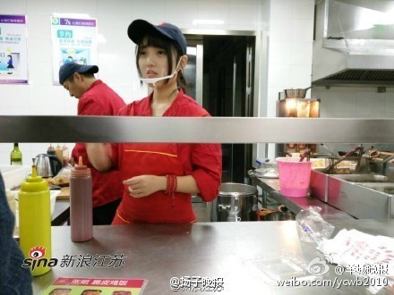 揚(yáng)州大學(xué)李孌 被稱食堂女神