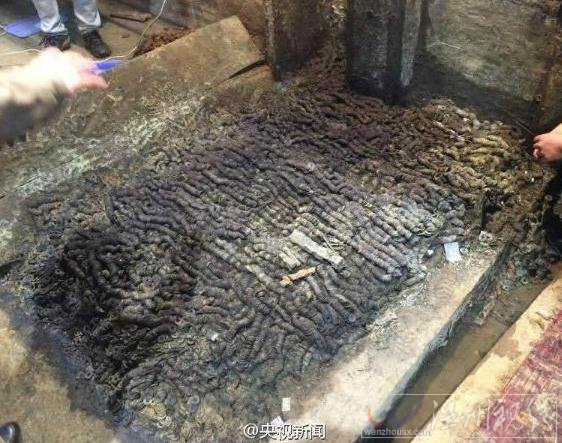 現場找到10噸多的銅錢