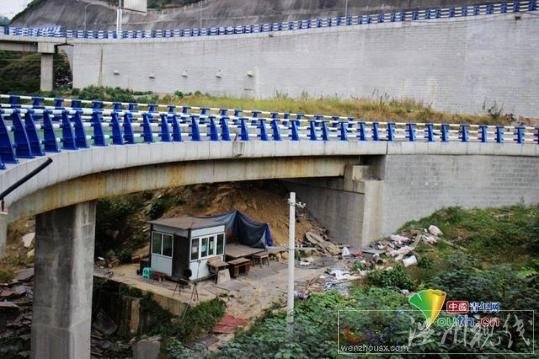 重慶最牛圈中村