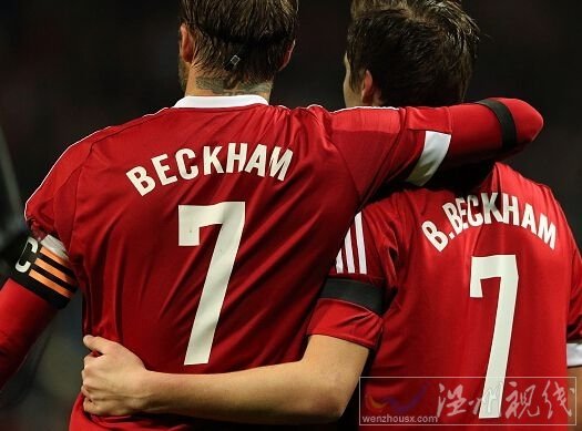 小貝帶著小七上場