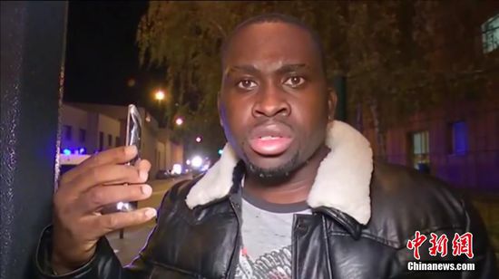 男子靠手機擋子彈