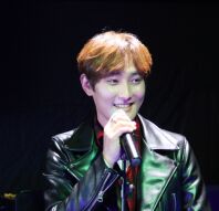 安七炫春晚節(jié)目撞衫