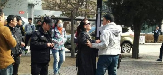 北影藝考場外事故