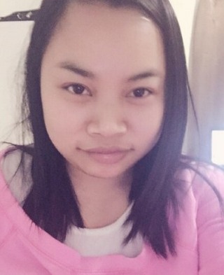 鳳姐曬粉嫩自拍