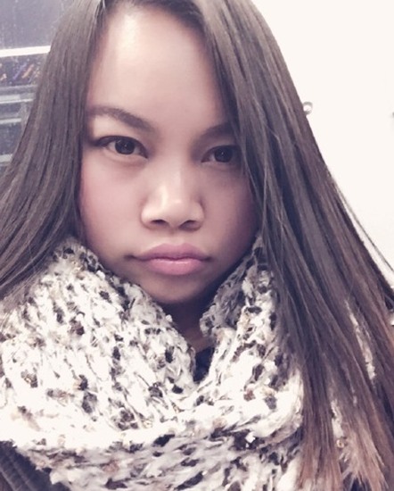 鳳姐曬粉嫩自拍