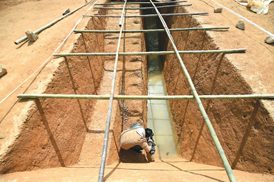 良渚古城驚現(xiàn)世界最早水壩