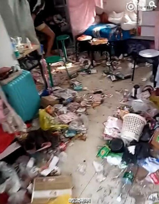 史上最臟女生宿舍