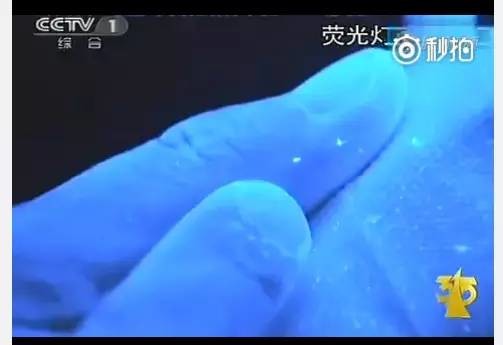 央視曝光劣質餐巾紙含致癌物