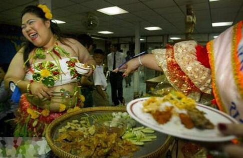 重量級人妖選美