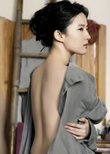 劉亦菲絕美裸背