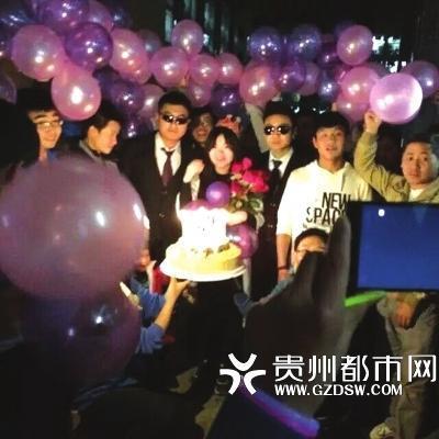 全班唯一女生過生日