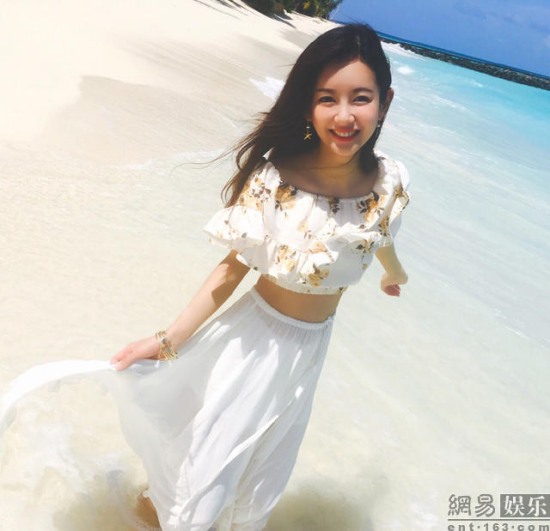 張子萱曬露腰美照：沒屁股，腰細也不好看。