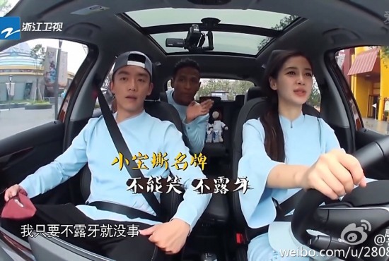 交警喊話baby 節目中anglebaby系安全帶的方式引網友熱議