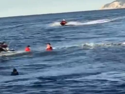 張繼科錄節目落水