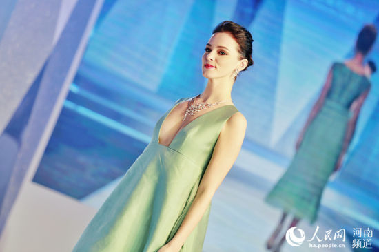 圖為鉆石展覽現(xiàn)場。