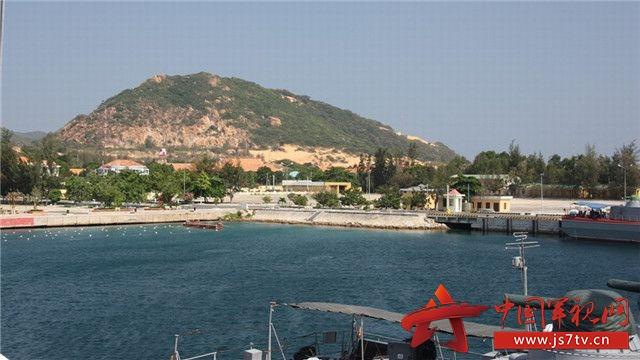 中國軍艦首停金蘭灣 越南邀中國軍艦訪金蘭灣