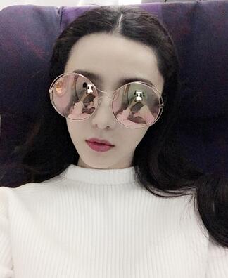 范冰冰白到發光