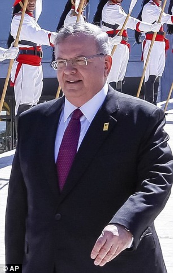 大使妻子謀殺親夫