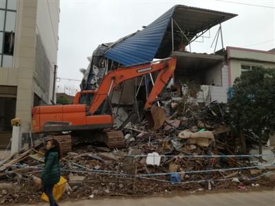 一樓房被鞭炮炸塌