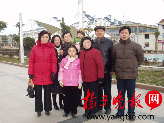 女子曬30年全家福