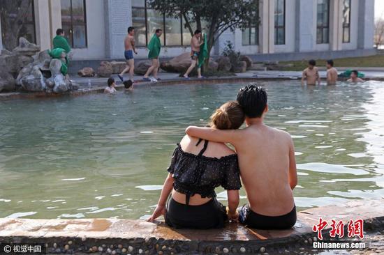 90后美女試愛契約