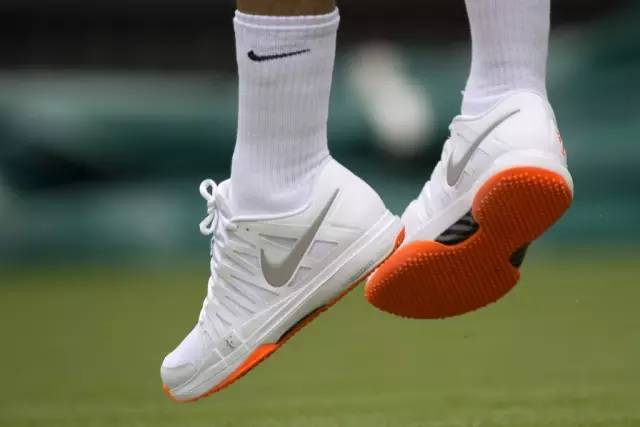 穿黑內(nèi)褲被判違規(guī)