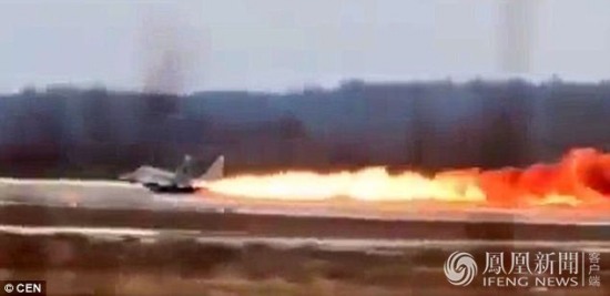 白俄羅斯戰機起火