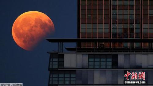 全球多地現月偏食