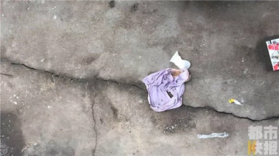 蒲城縣職教中心16歲女生學(xué)校操場產(chǎn)子